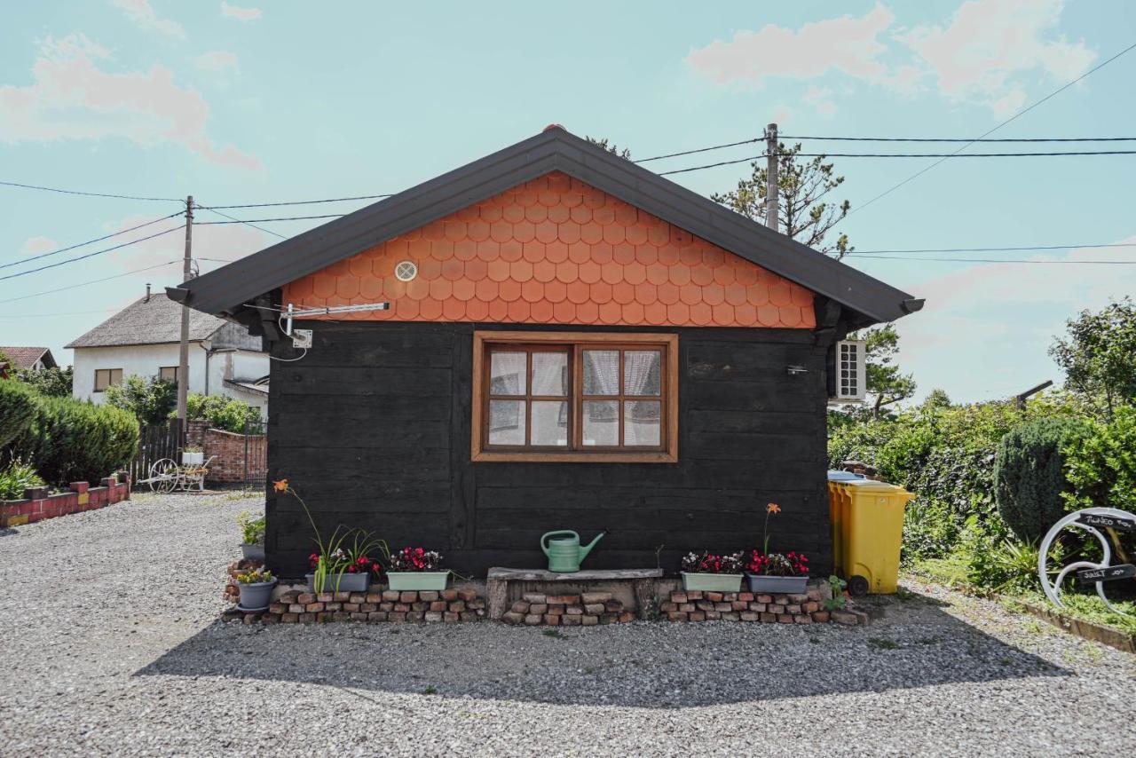 Studio Apartment Romeo Velika Gorica Exterior foto