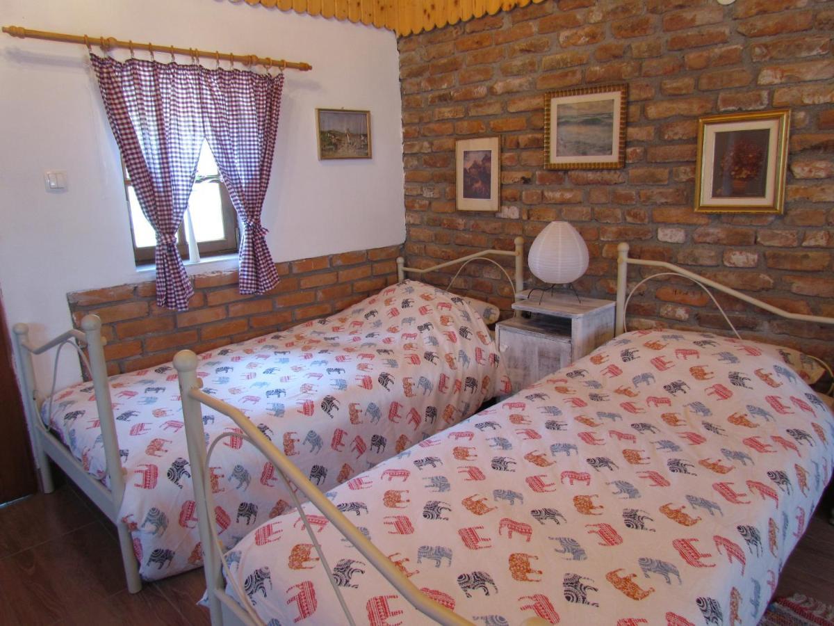 Studio Apartment Romeo Velika Gorica Exterior foto